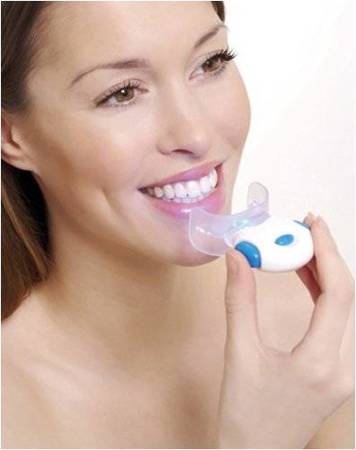 Nowość Rio BLUE LIGHT TEETH WHITENING - Zestaw do wybielania zębów